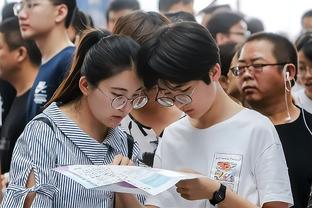 昨日吉林主场致敬琼斯！后者更博：我感受到了如此多的爱❤️